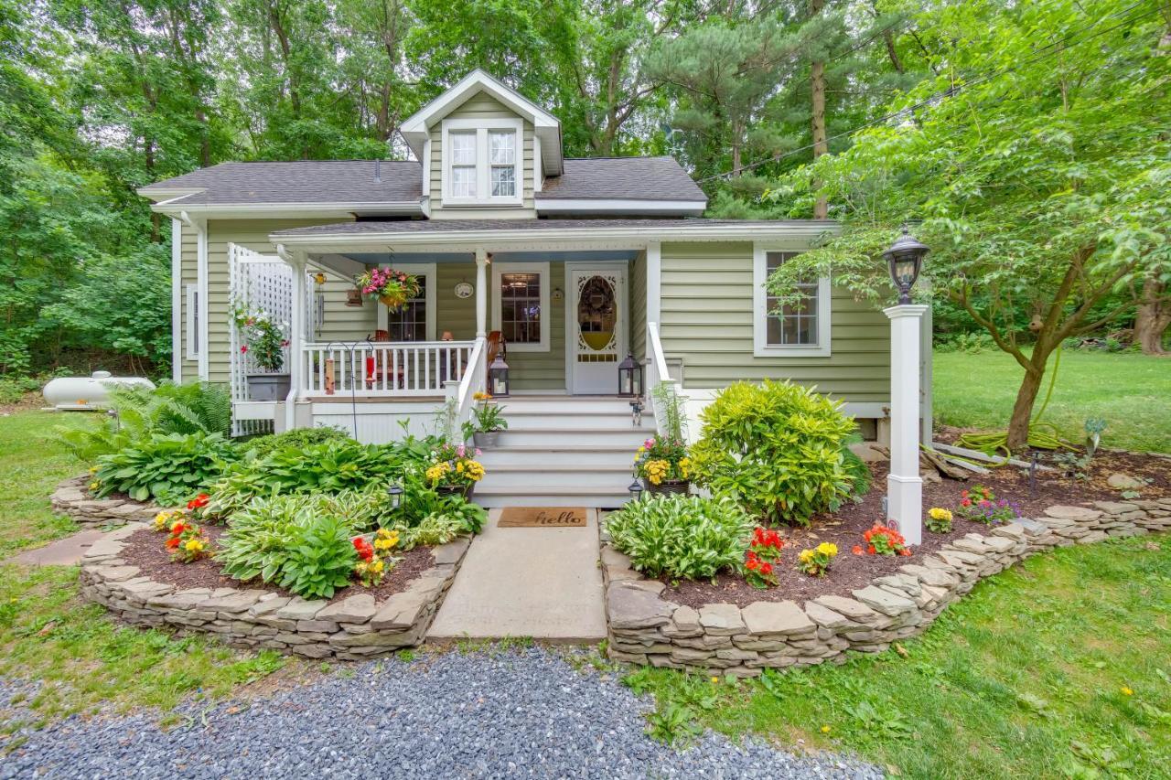Charming With On-site Animal Viewing Manheim