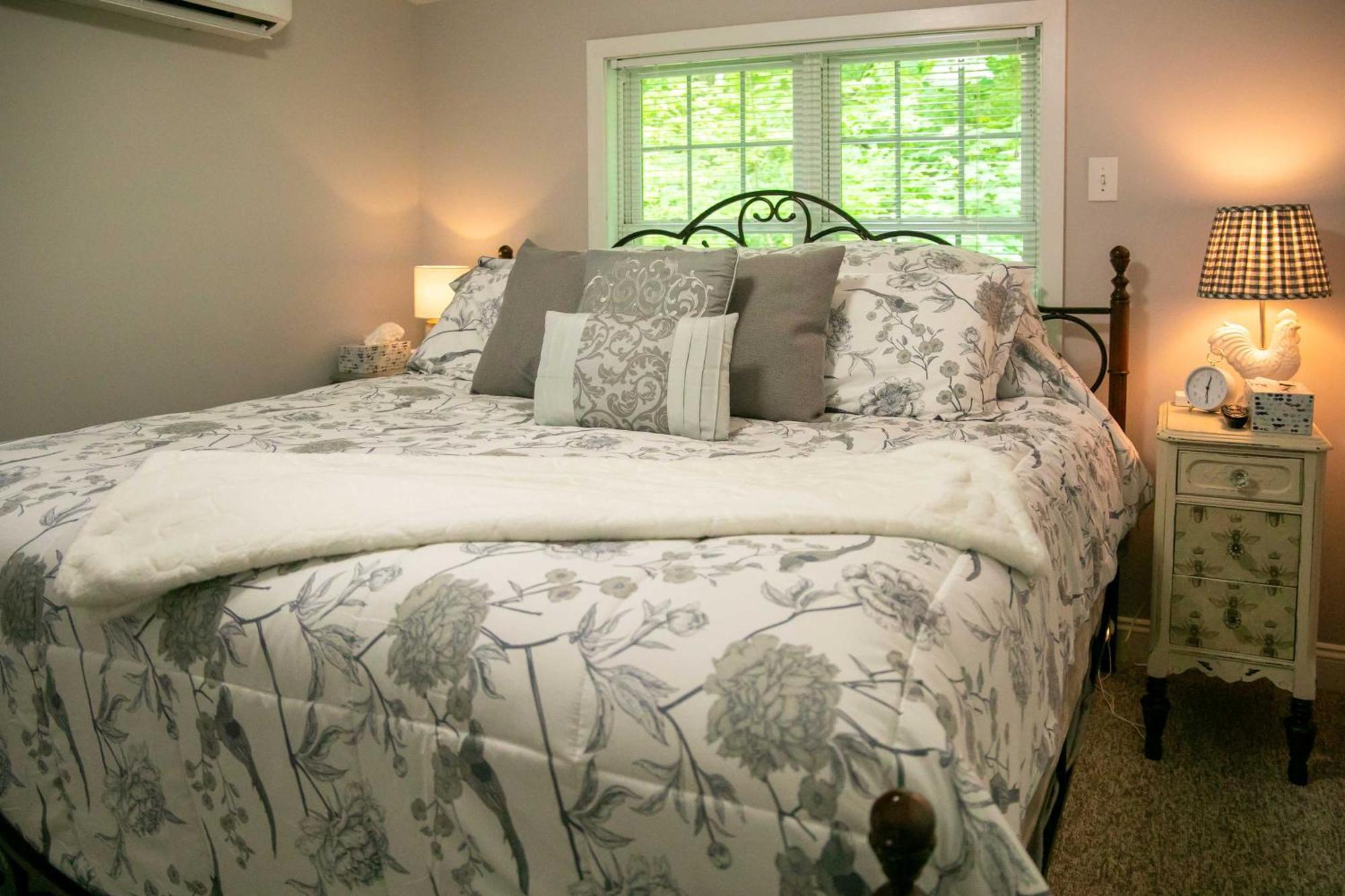 Holiday home Charming With On-site Animal Viewing